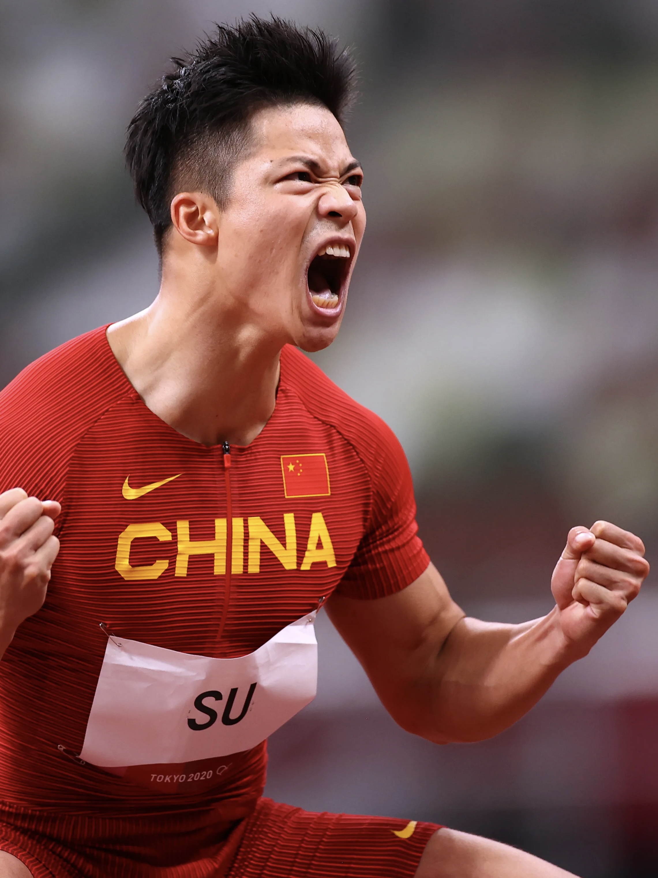 苏炳添压哨绝杀电竞国家队，全场沸腾！经典一战再现传奇